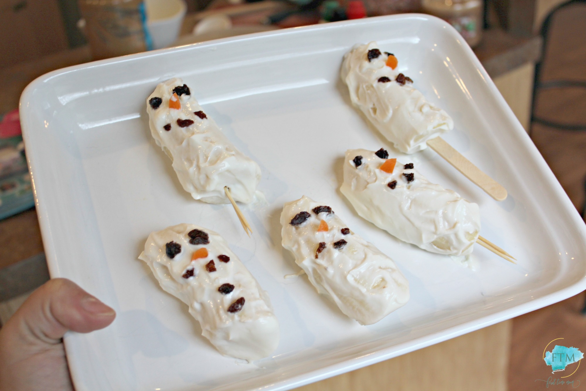 Snowman Snack Banana Pops : a healthy snack
