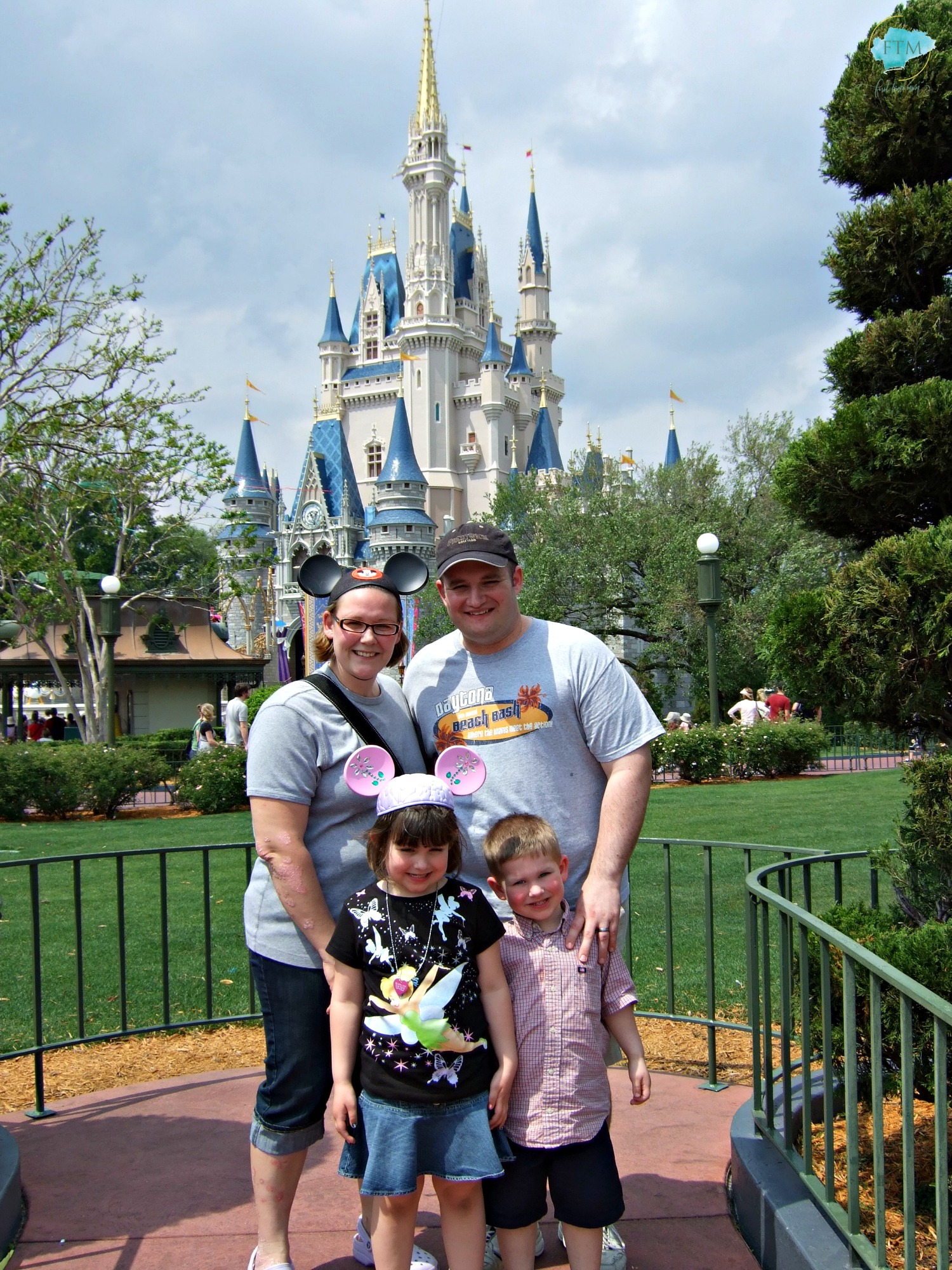 Traveling to Walt Disney World with a family