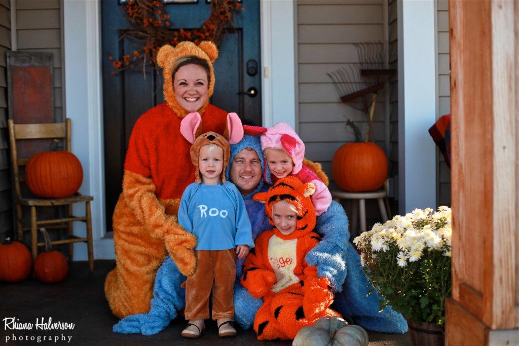 Winner the Pooh and Friends Family Halloween Costume